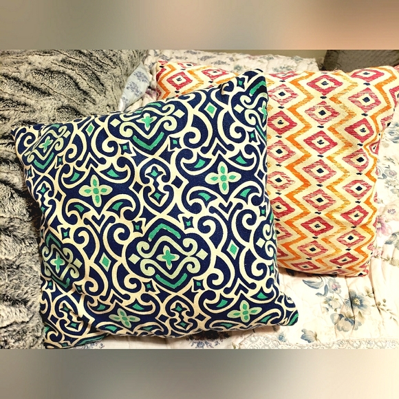 Patterned Throw Pillows, x2 - Picture 2 of 4